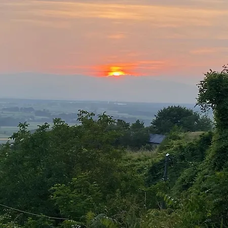 Apartamento Panoramablick 360 Grad In Den Weinbergen *