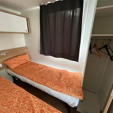 Romantisches Tiny House über den Weinbergen * Trzec