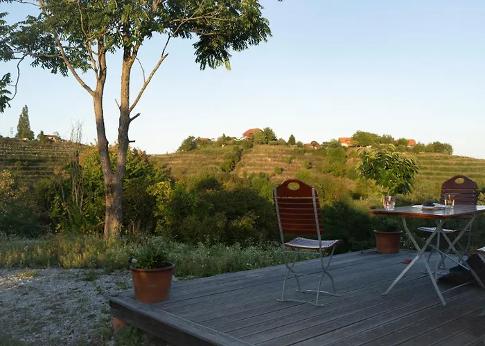 Panoramablick 360 Grad In Den Weinbergen شقة Trzec